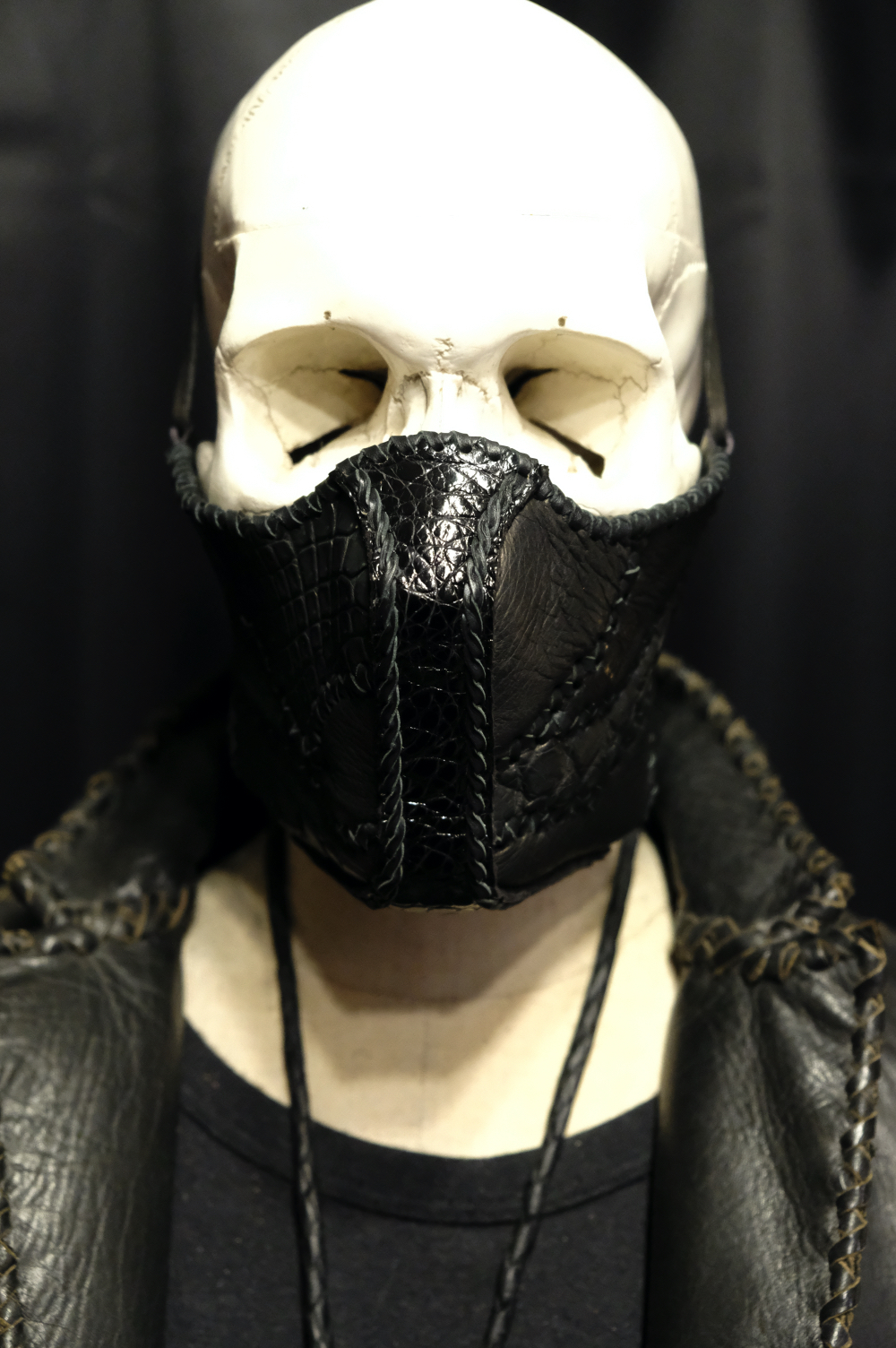 革マスク フェイスマスク ブラック バイカー 黒 マスク カラスマスク バイク